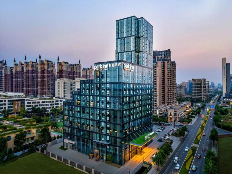 Park Inn by Radisson Chengdu Sihe Metro Station Xinchuan - image 1