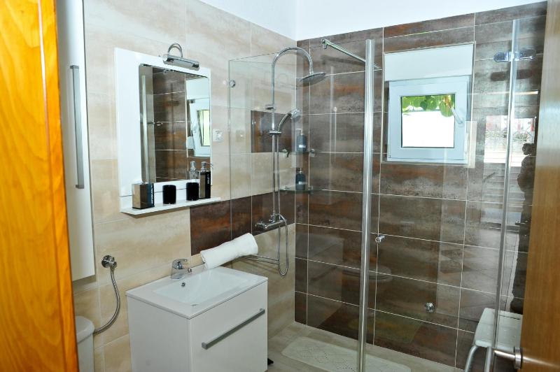 Apartments Lovori-Lorbe - image 9
