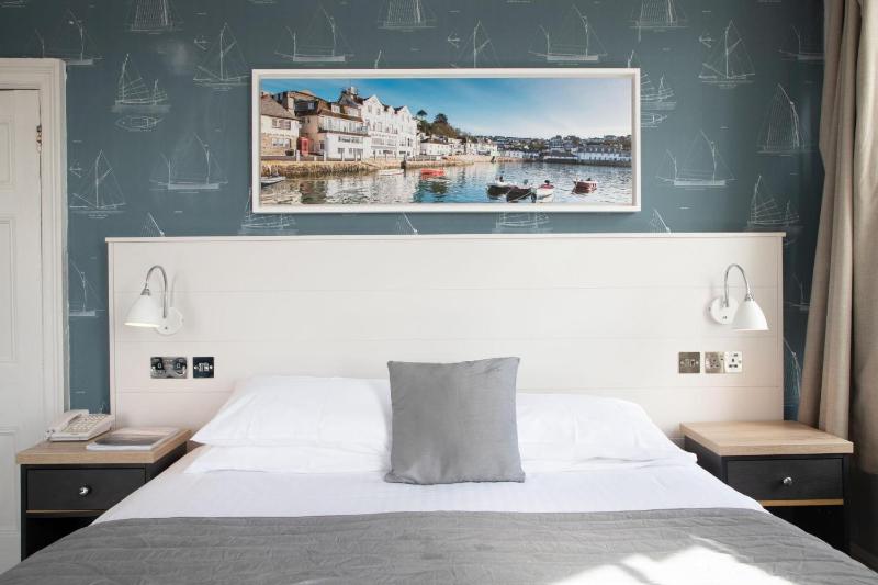 Classic Double Room with Sea View image 4