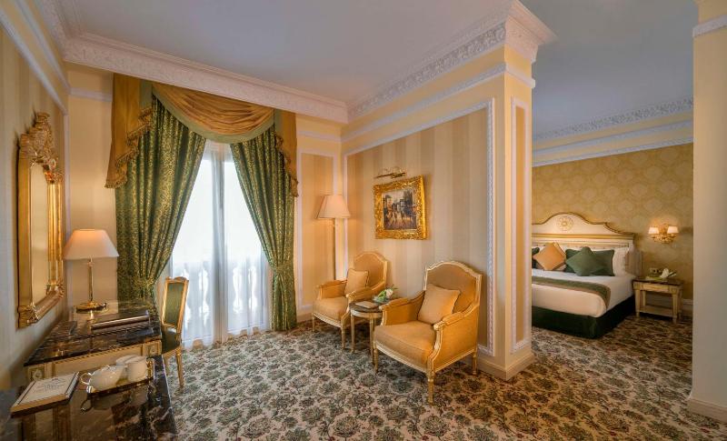 Executive Junior King Suite image 1