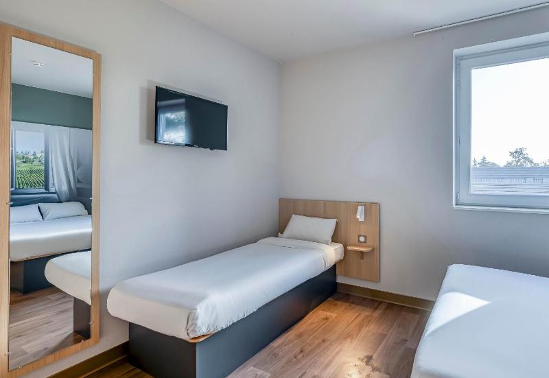 Triple Room image 3