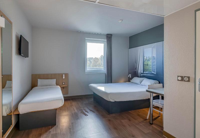 Triple Room image 4