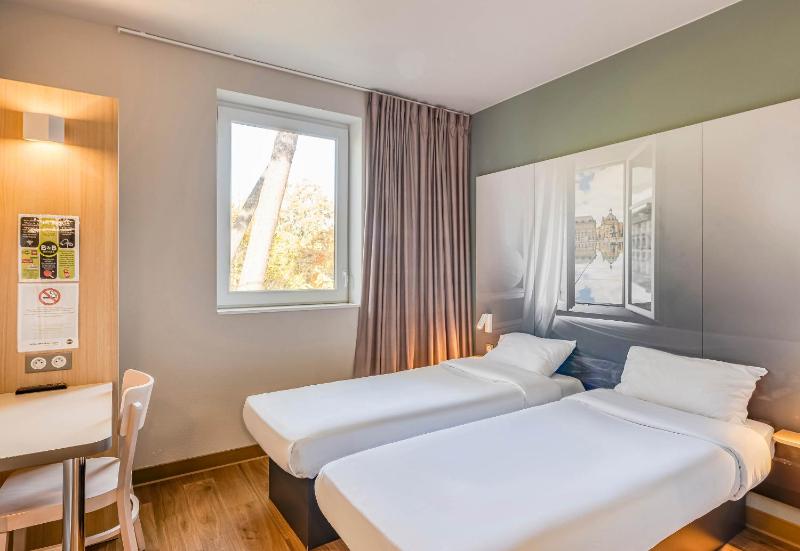 Double or Twin Room image 1