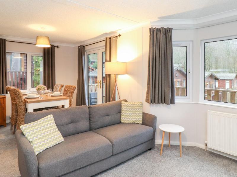 Hill Lodge - image 20