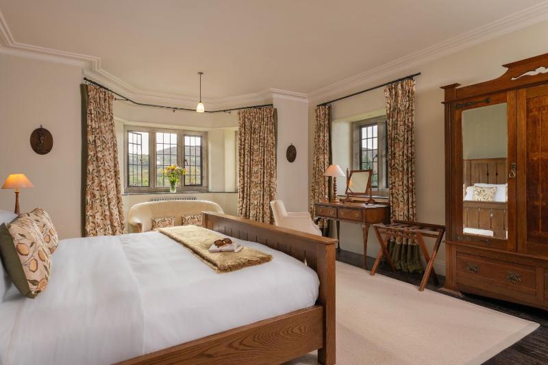 Master Suite image 1
