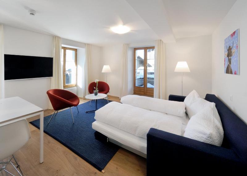 Three-Bedroom Apartment with Terrace - Sternen B image 4