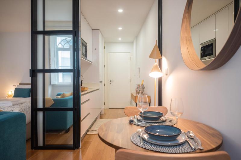 Santa Catarina Charm Apartment Downtown near Metro - image 3