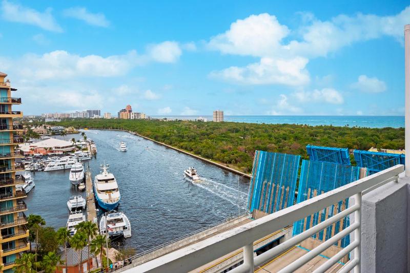 Two-Bedroom King Suite with Balcony