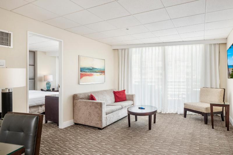 GALLERYone - a DoubleTree Suites by Hilton Hotel - image 43