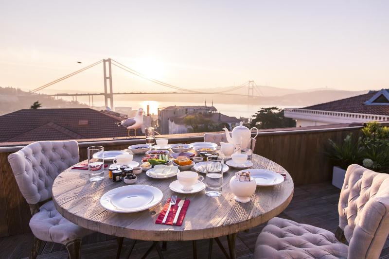 Penthouse Bosphorus Suite image 3