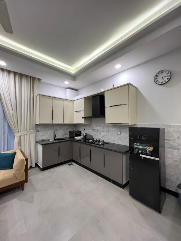 Apartment image 3