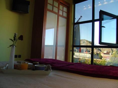 Double Room image 3