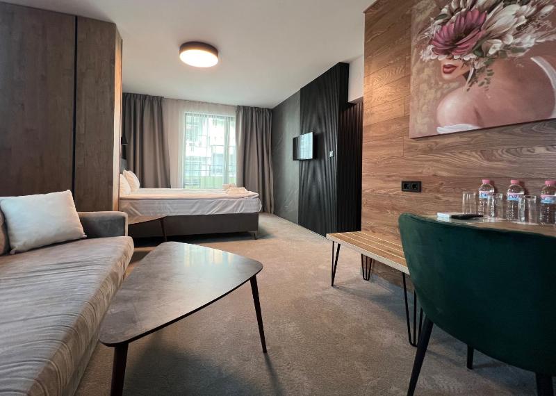 Suite with Balcony (3 Adults) image 3