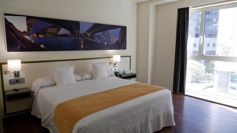 Family Room image 1