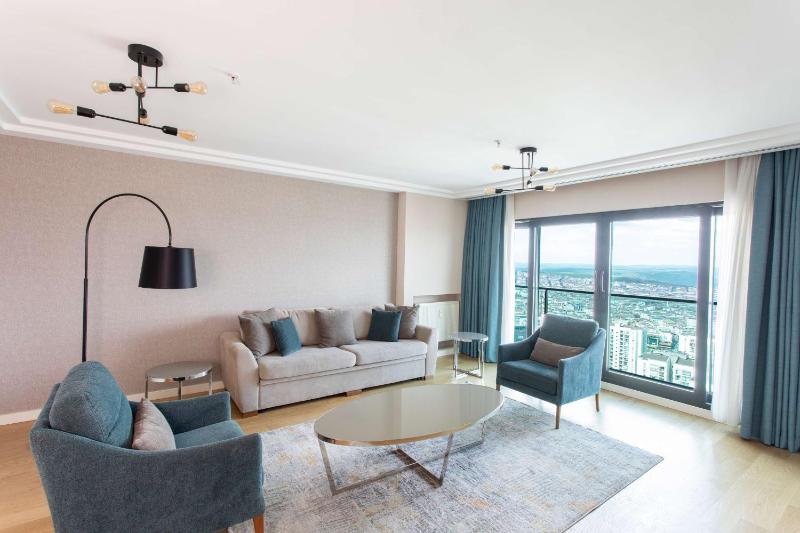 Two-Bedroom Apartment with Balcony and View image 4