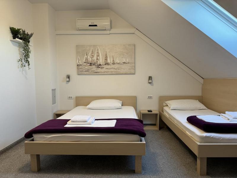 Standard Family Room image 1
