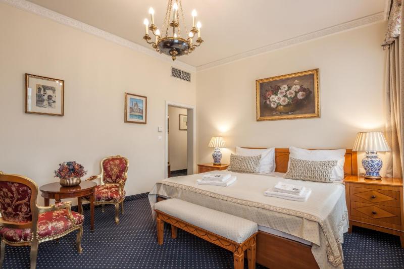 Executive Double Room image 1