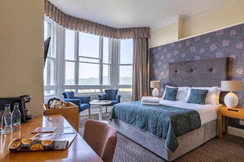 Superior Double Room image 4