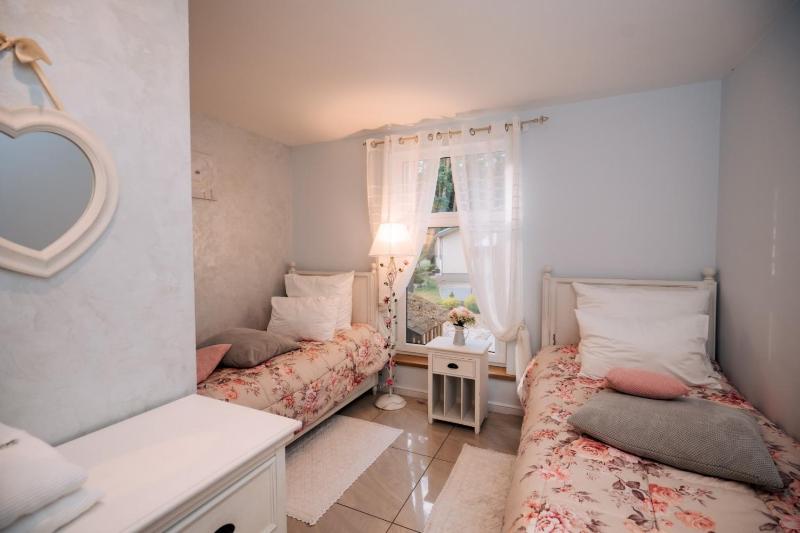 Three-Bedroom Villa image 4
