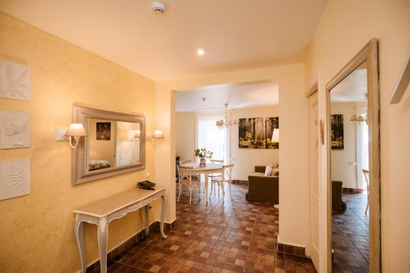 Deluxe Two-Bedroom Villa image 3