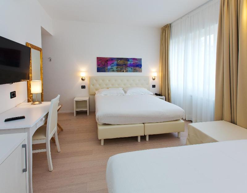 Hotel Mainè - image 35