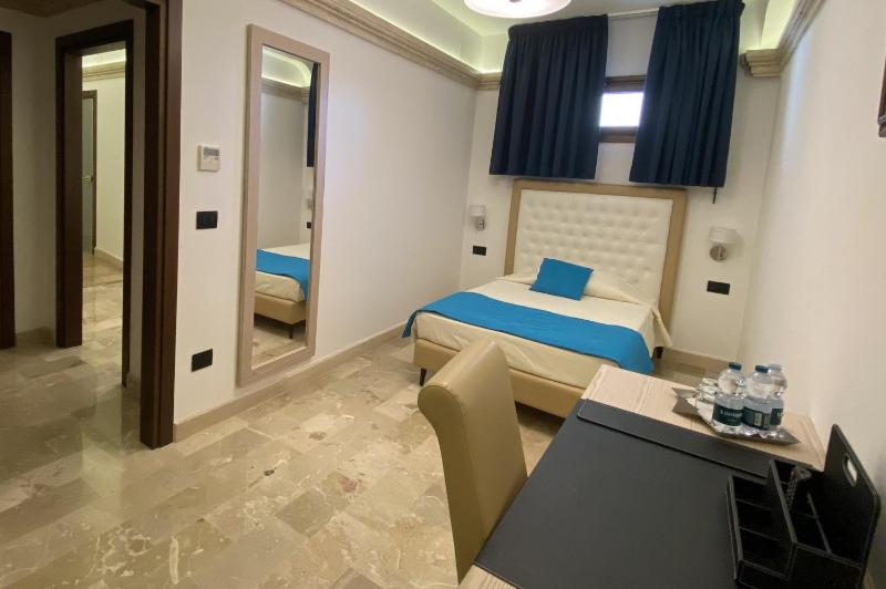 Family Room image 1