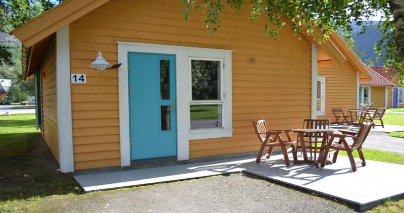 One-Bedroom Cottage image 1