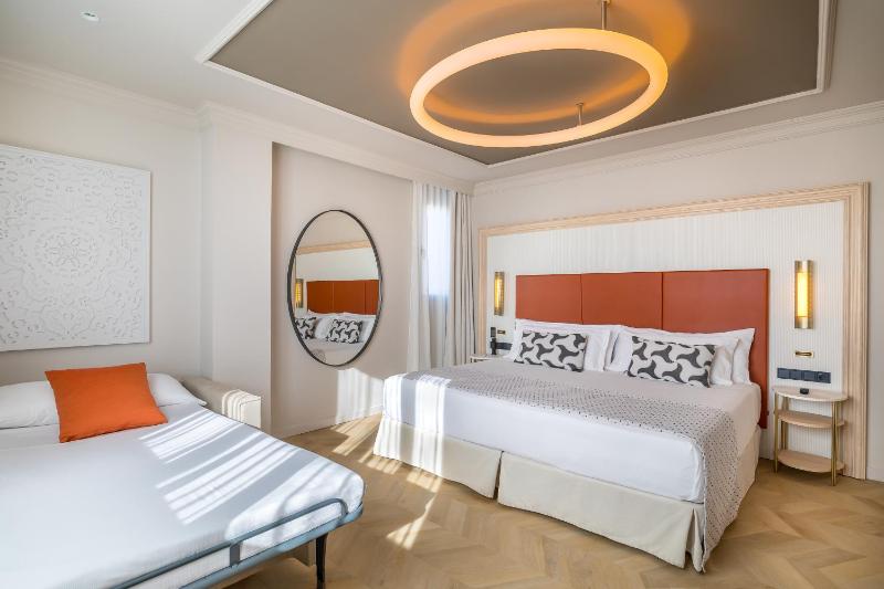 Triple Room (3 Adults) image 3