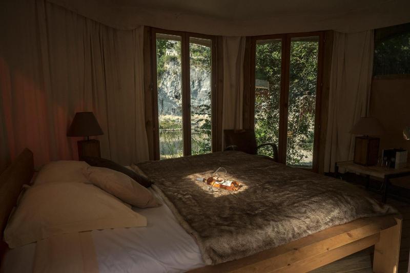 Comfort Double Lodge - River View image 1