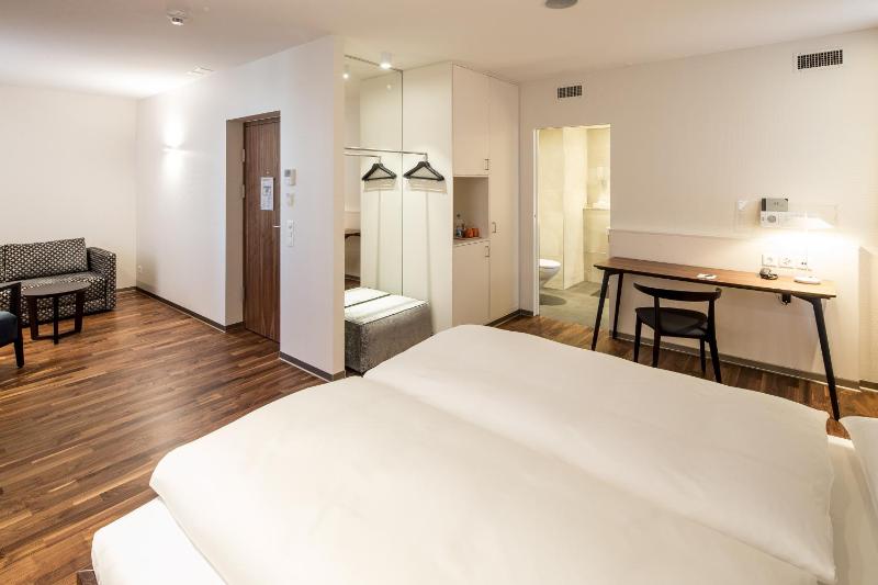 Villa Ambiente Double Room image 4