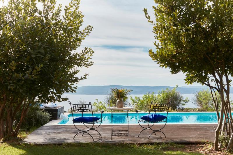 Luxury Villa in Kechria 2 - image 4