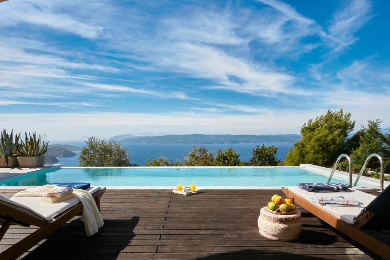 Luxury villa in Kechria - image 43