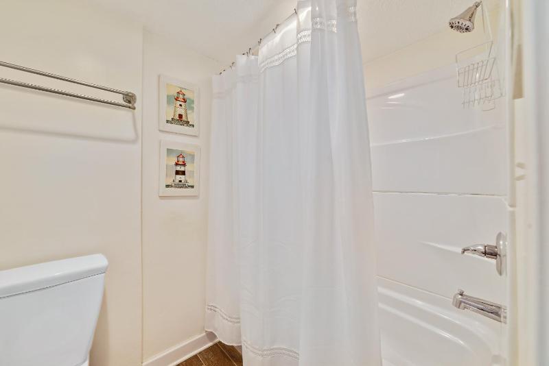 Surfside Shores 2306 - image 12