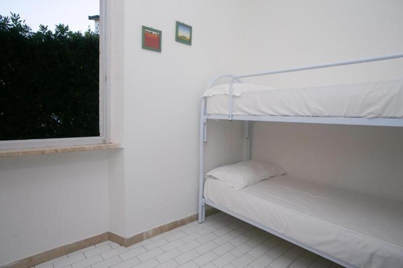 M084 - Marcelli trilocale con giardino a 100 m. dal mare al Residence MareVerde - image 14