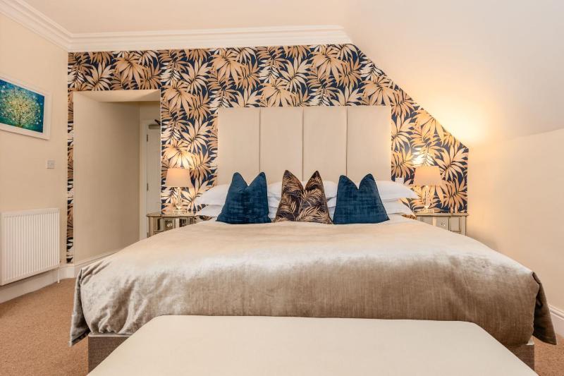 Wheatlands Lodge-Windermere - Award Winning - Adult Only - Free Car Park - image 14