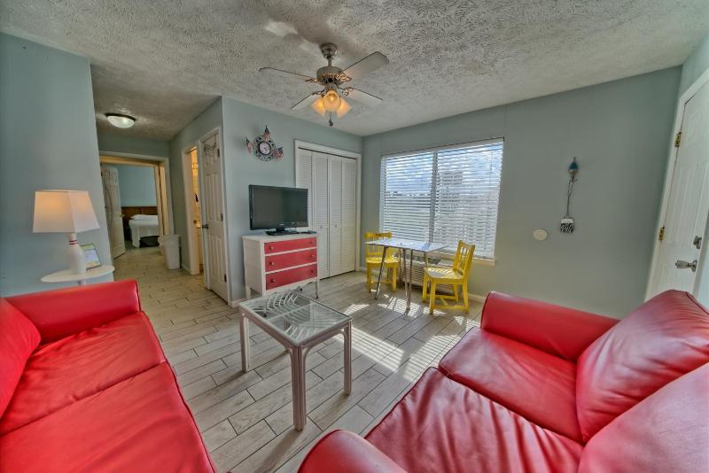 One-Bedroom Beachfront Villa 11 image 3