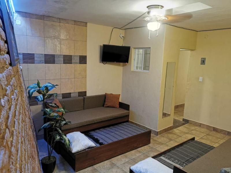 Hotel Jardín del Cantador - image 15