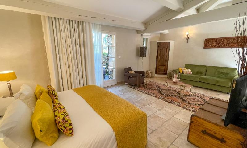 Junior Suite with Terrace image 2