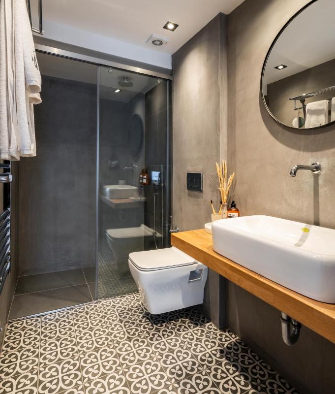 Superior Double Room image 3