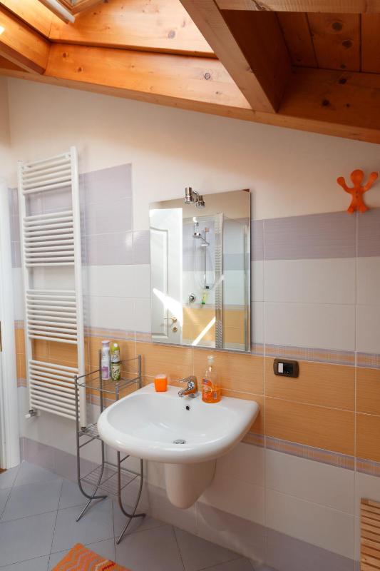 Double Room with Internal Private Bathroom image 3