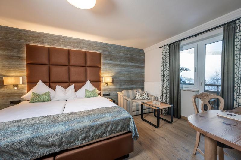 Standard Double Room with Balcony image 1