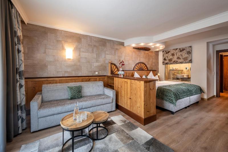 Classic Junior Suite image 1