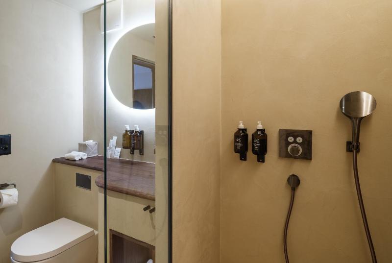 Two-Bedroom Apartment with Balcony image 3
