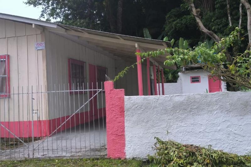 Casa aconchegante simples em Matinhos Caiobá Pr Images