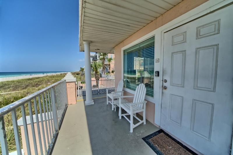 Two-Bedroom Beachfront Villa 17 image 3