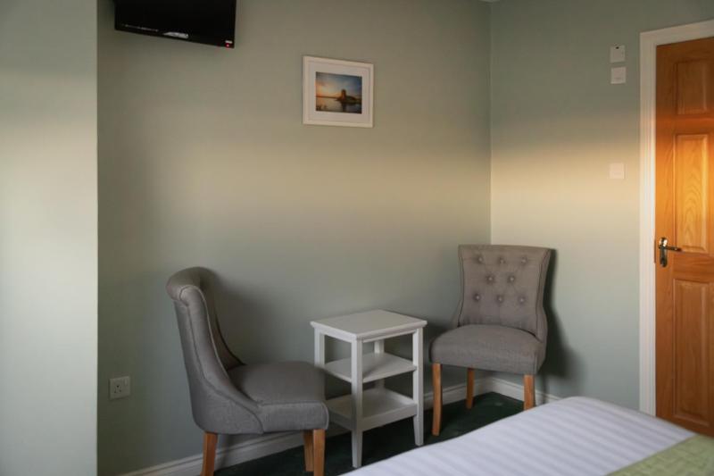 Standard King Room image 1