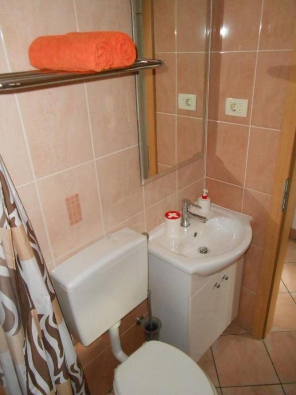 Double Room with Private Bathroom image 3