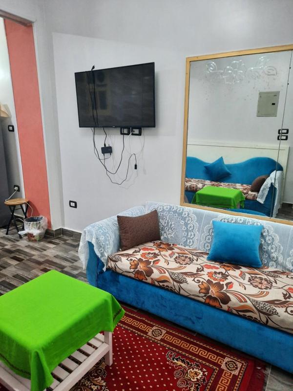 One-Bedroom Apartment image 4