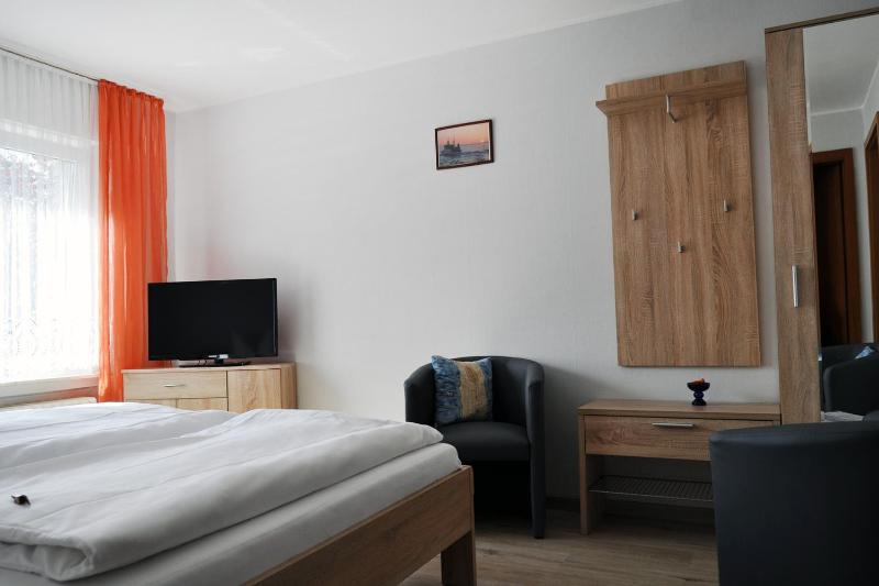 Doppelzimmer mit kleiner Küche image 2