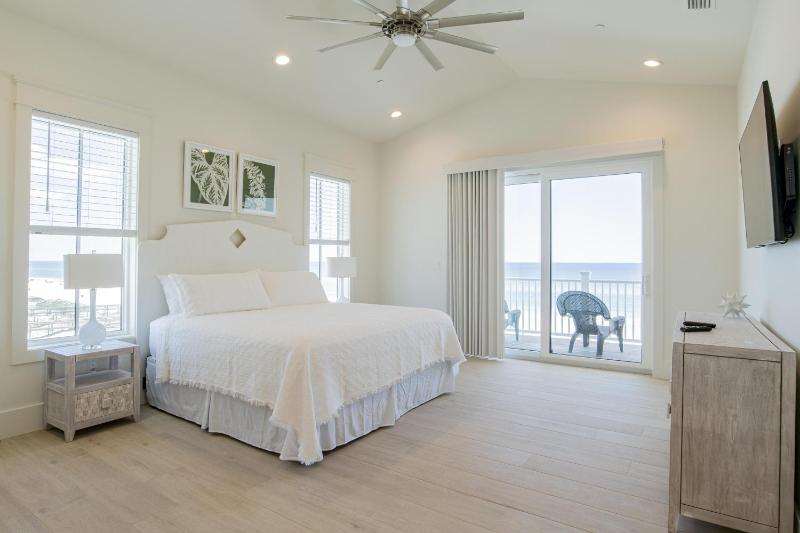 Seaside East And West 2 Properties - 24 Bedrooms - image 15